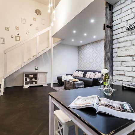 Bpr Vintage Garden Apartment With Terrace & Sauna Budapeste Exterior foto