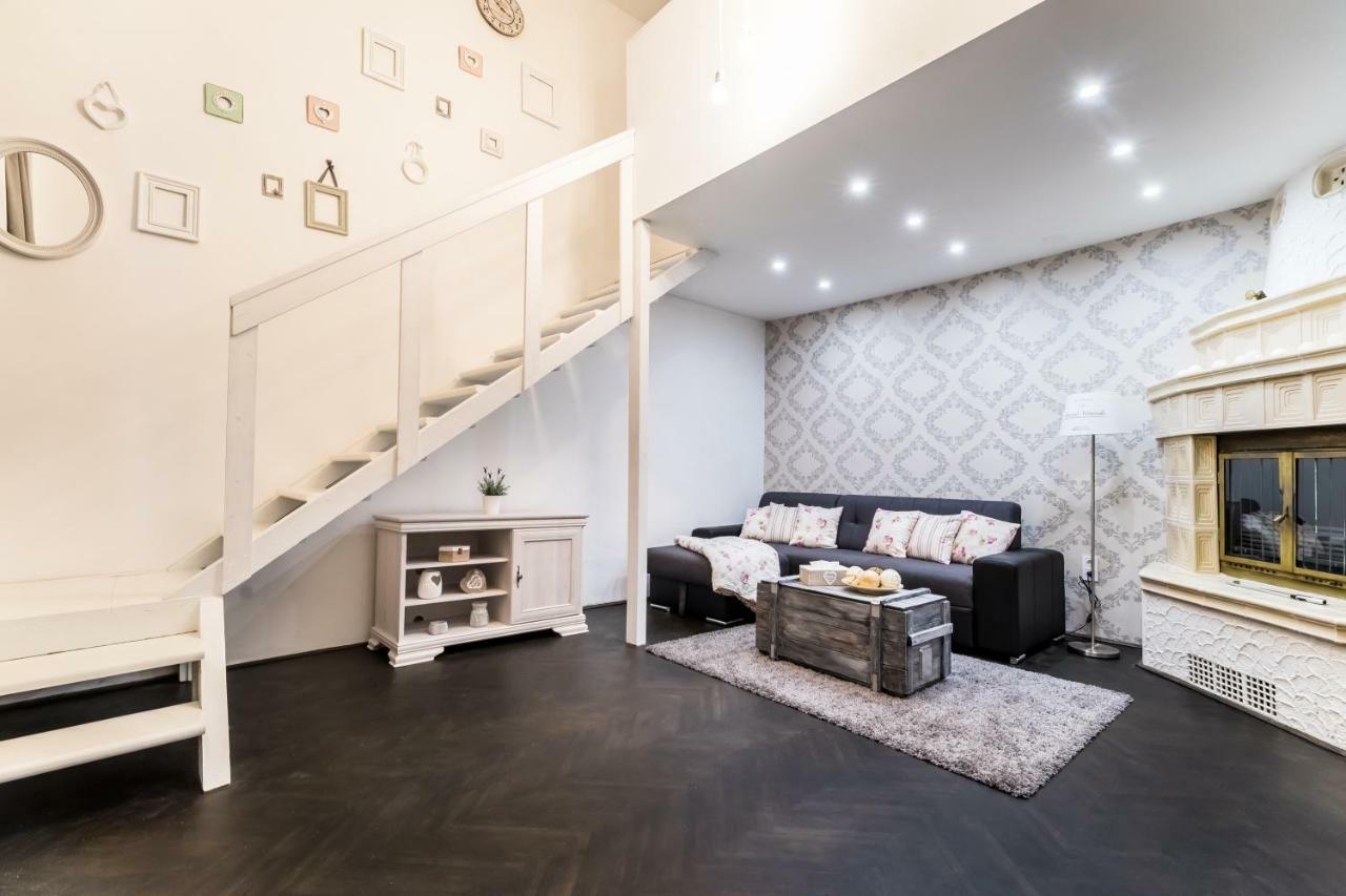 Bpr Vintage Garden Apartment With Terrace & Sauna Budapeste Exterior foto